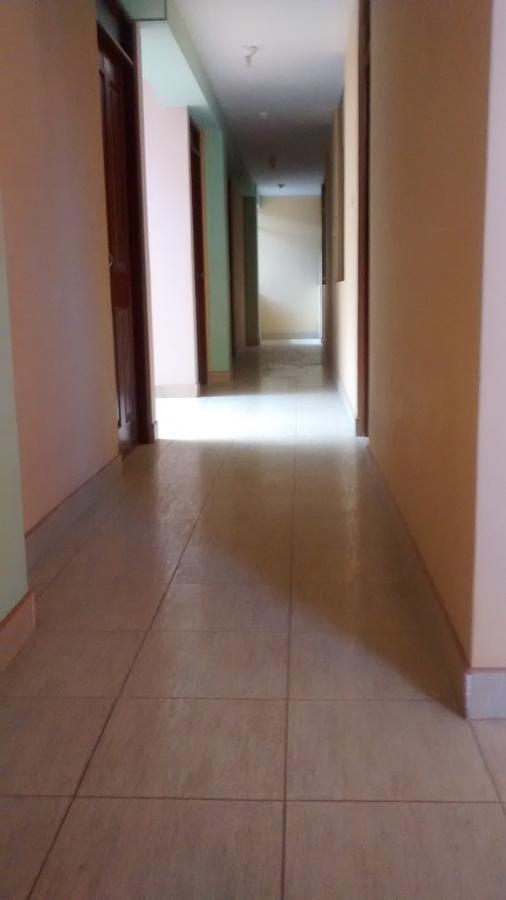 Hostal Los Pinos Уанкайо Экстерьер фото