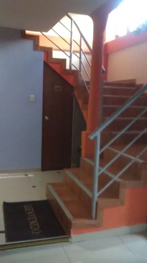 Hostal Los Pinos Уанкайо Экстерьер фото